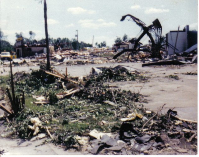 May 31, 1985: A tornado outbreak out of place - ustornadoes.com